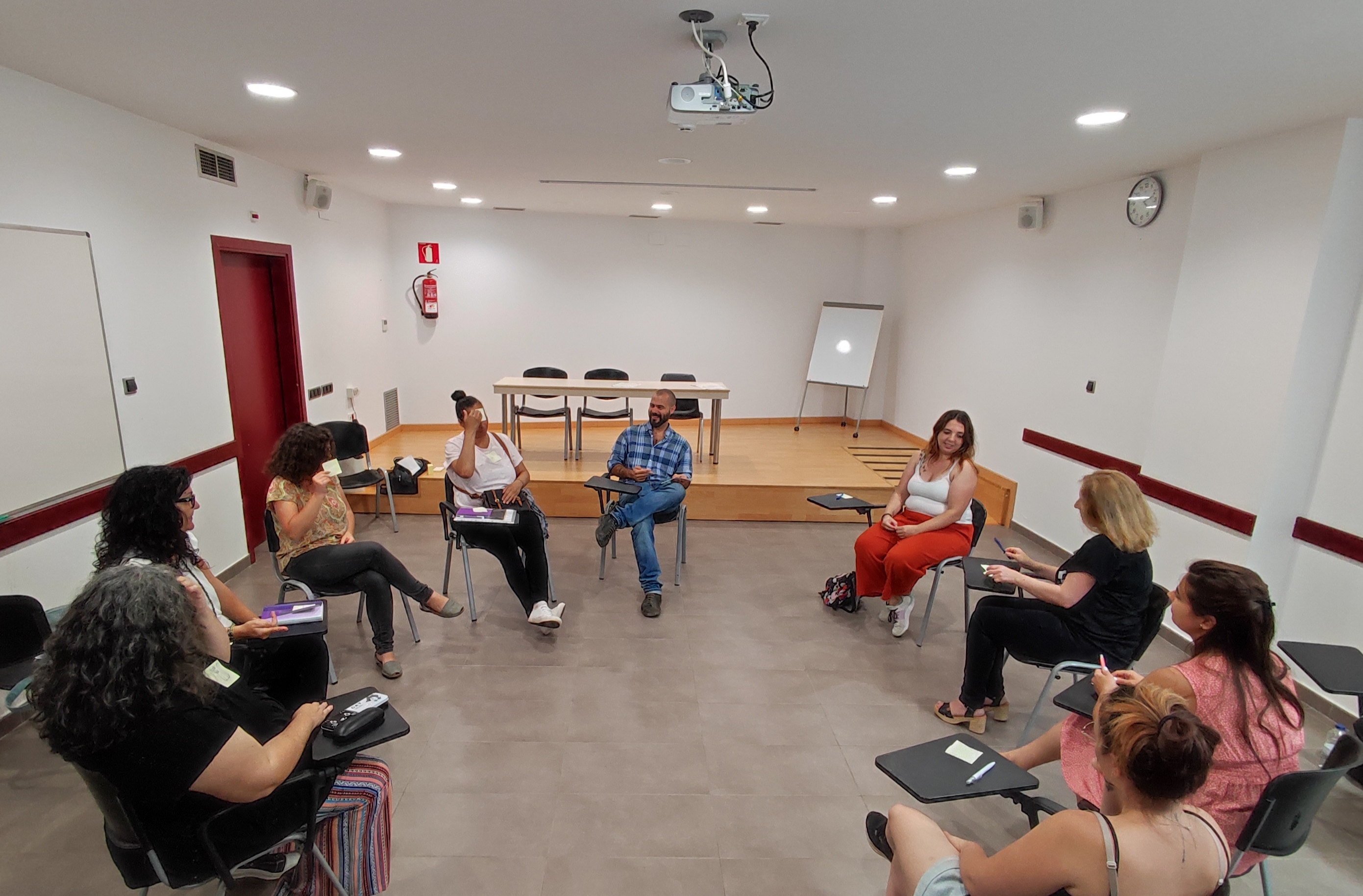 Persones participants als nous cursos de gestió de magatzem i logística