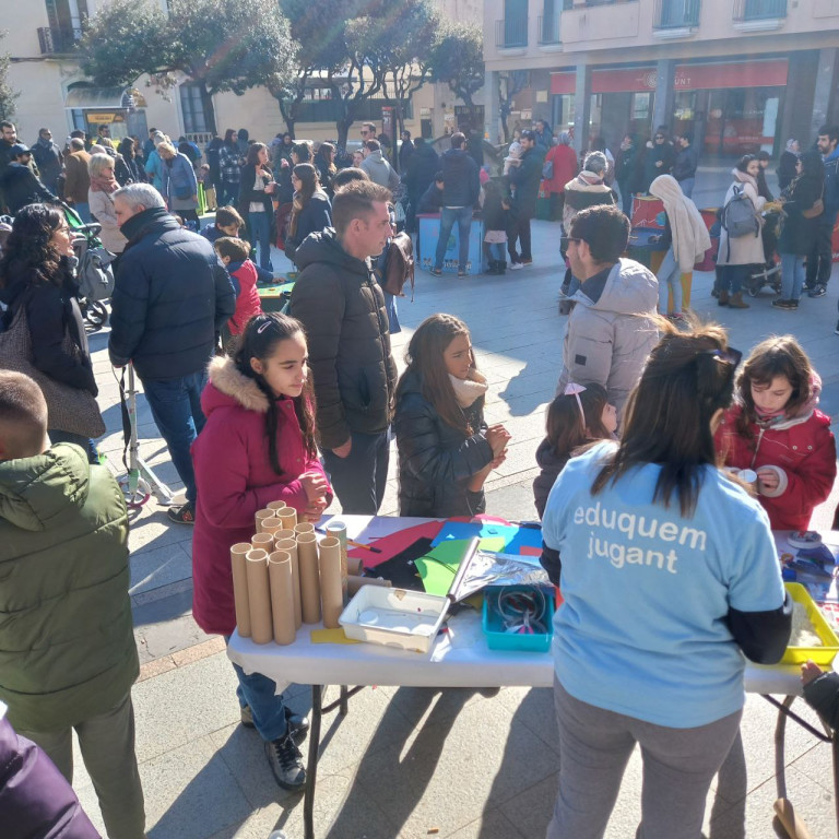 Jocs infantils amb motiu del Dia Escolar de la No-Violència 2023