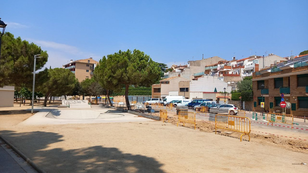 Arranjament del paviment de l'aparcament del C/ Miquel Coll i Alentorn