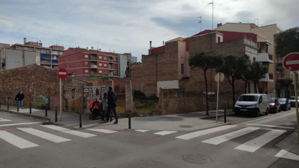 Cantonada Metge Carreres i Carrer dels Arbres