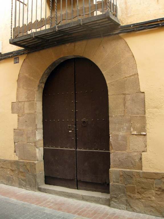 Façana principal de Cal Puigjaner