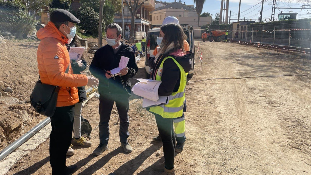 Miquel Riera, alcalde d'Olesa al lloc de les obres