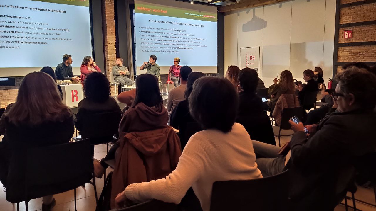 El regidor d'habitatge, Marc Serradó, a la jornada d'habitatge cooperatiu organitzada per Sostre Cívic.