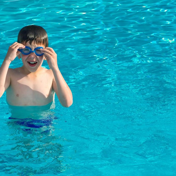 Foto_piscina_060525