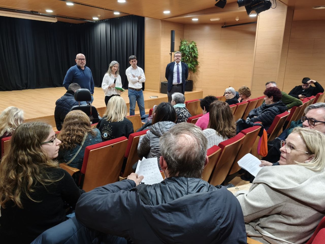 Foto_reuniomonbus_200126