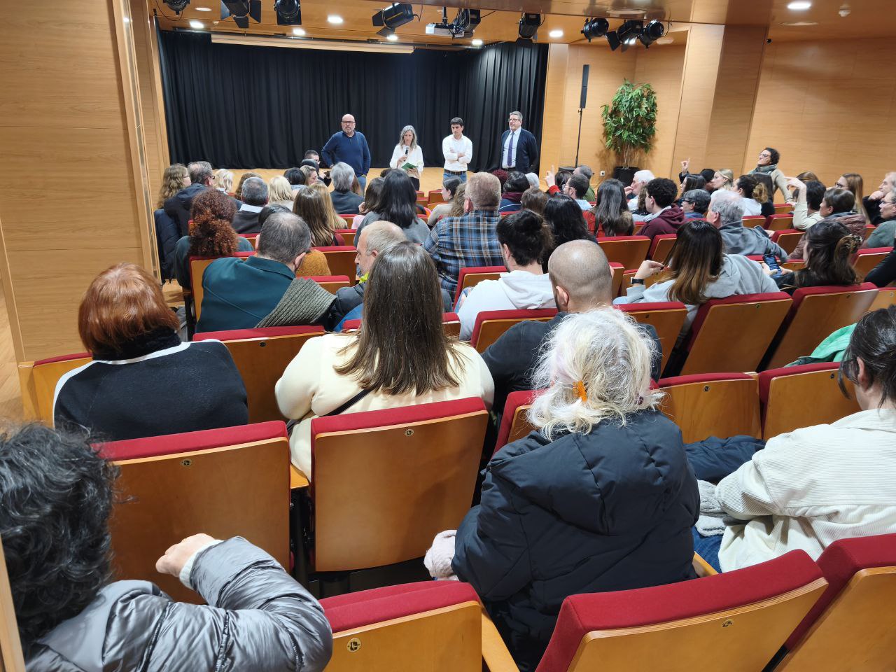 Foto_reuniomonbus_200126