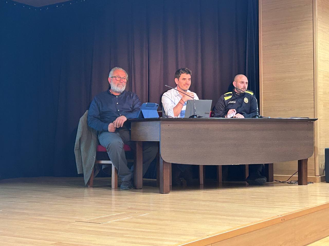 Sessió informativa presentació del projecte de la 2a fase de remodelació de l'av. Francesc Macià.