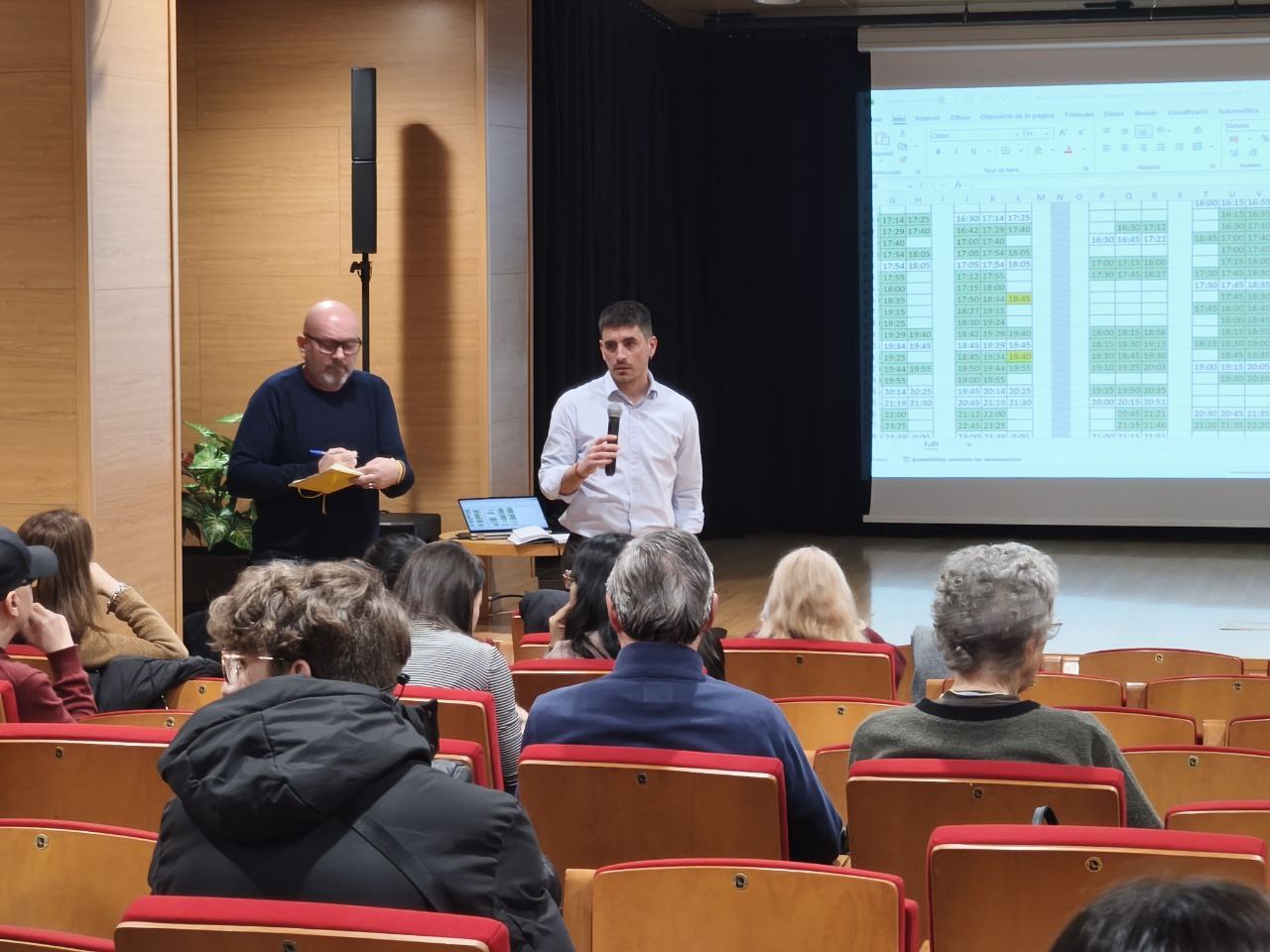 Foto_reunió informativa als usuaris de Monbús_250226