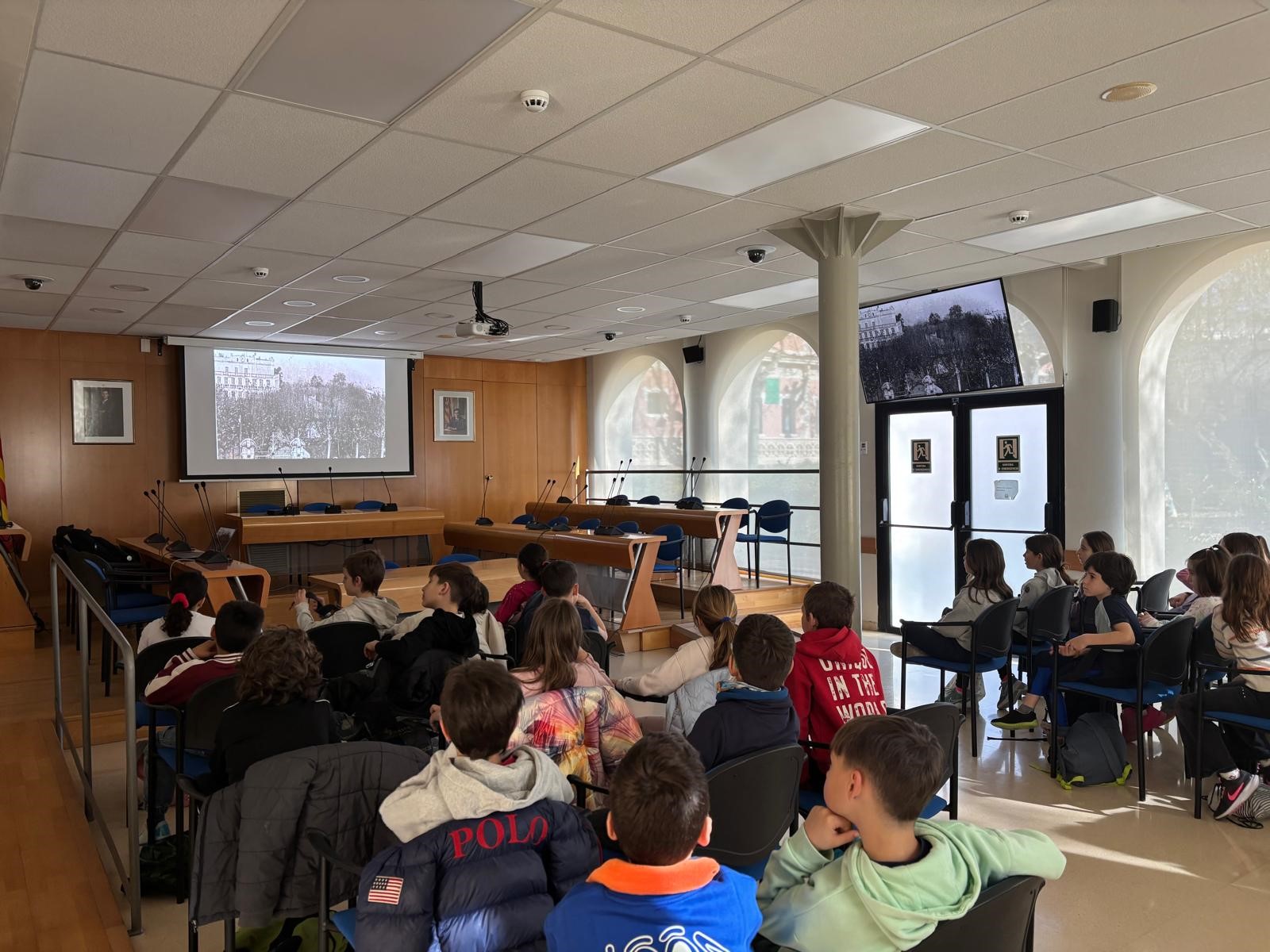 Foto_alumnes visquem ajuntament_2026