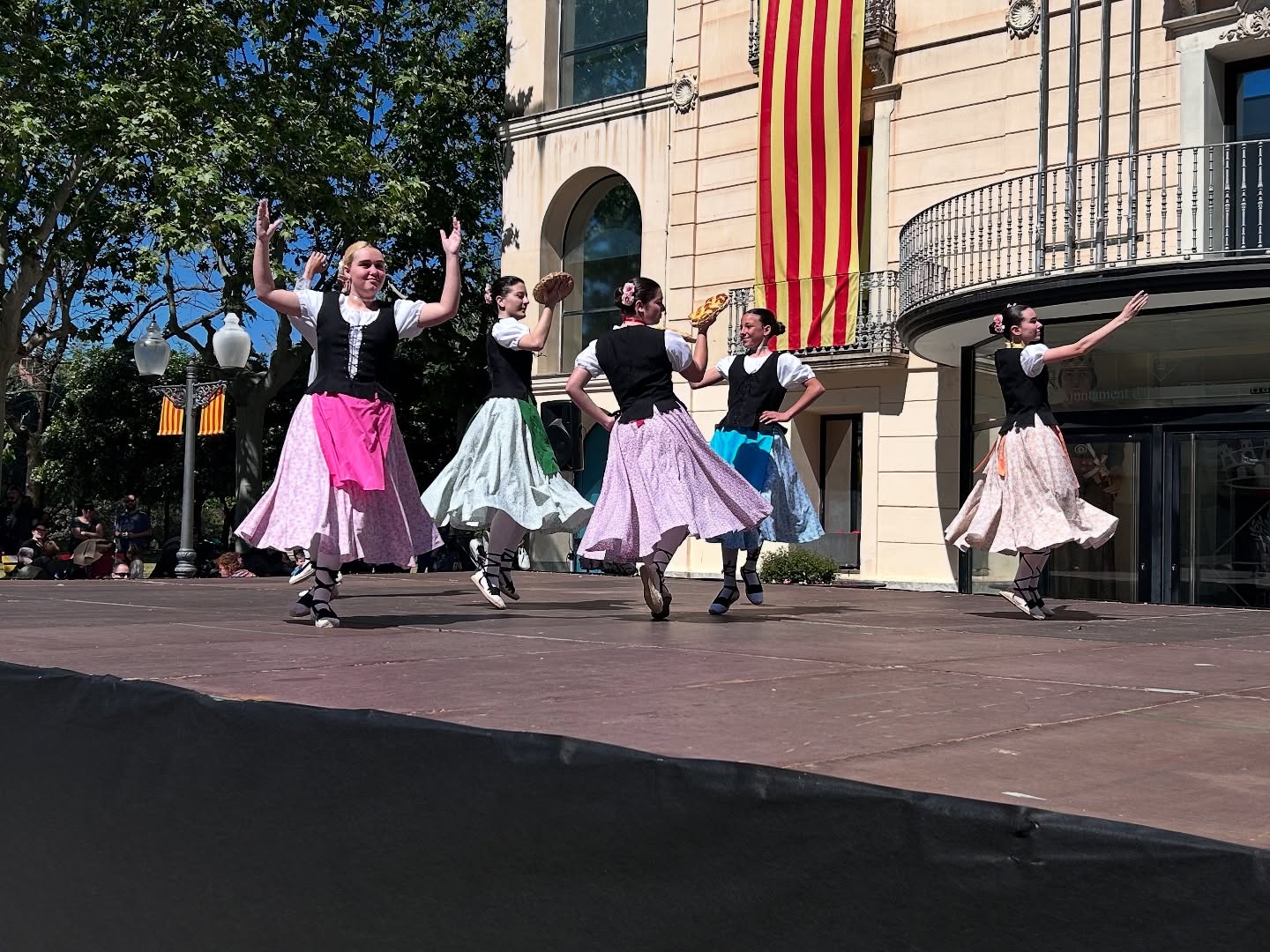 Un dels balls de la Mostra d'Esbarts Infantils i i Juvenils de 2025