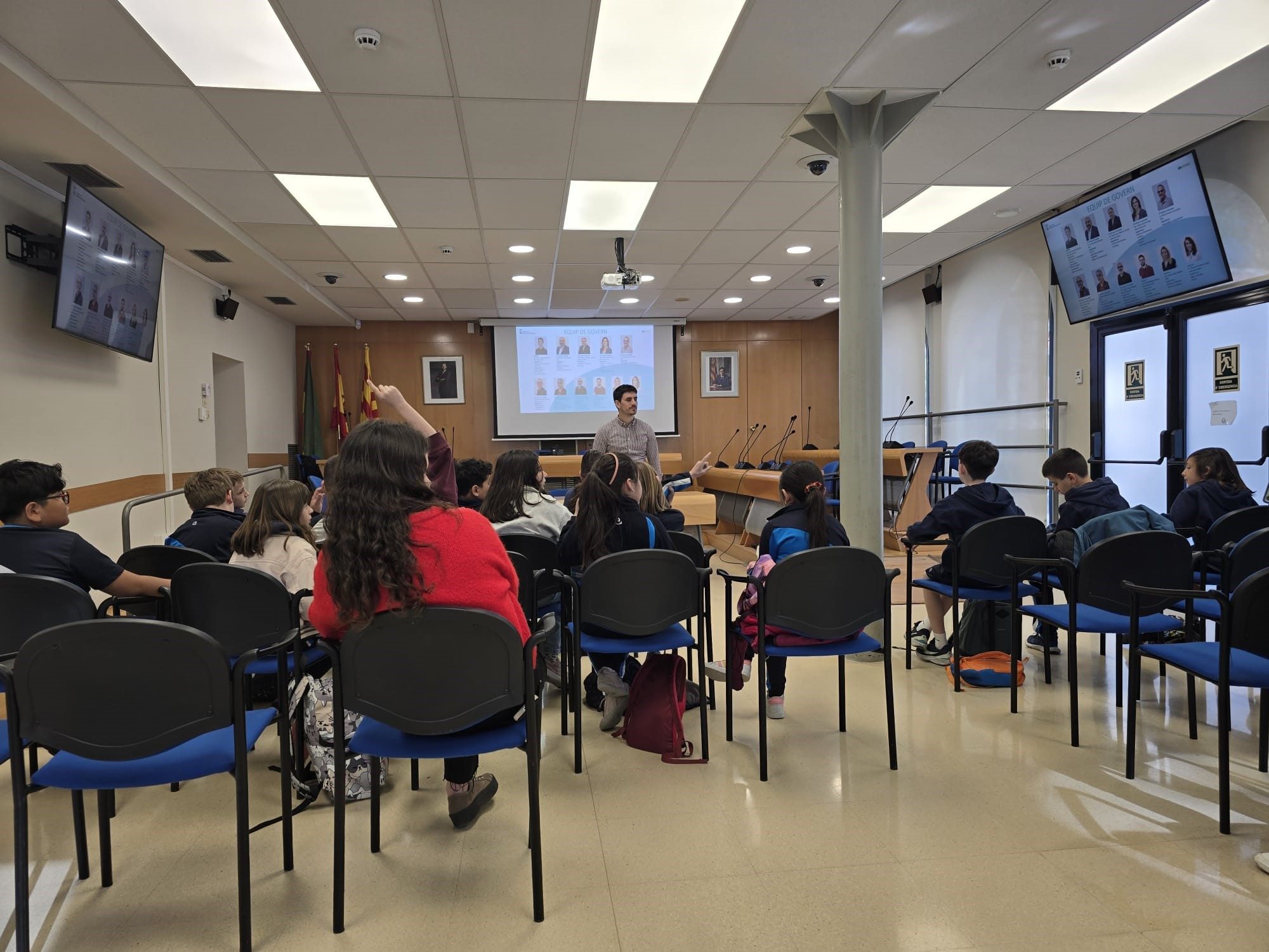 Foto_alumnes visquem ajuntament_2026