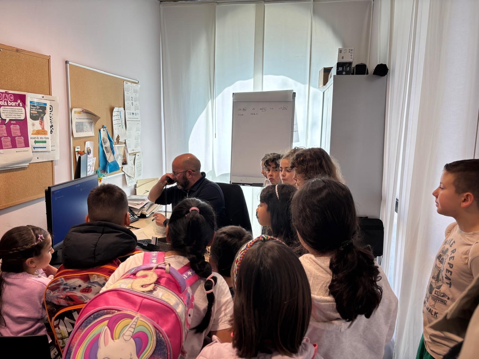 Foto_alumnes visquem ajuntament_2026