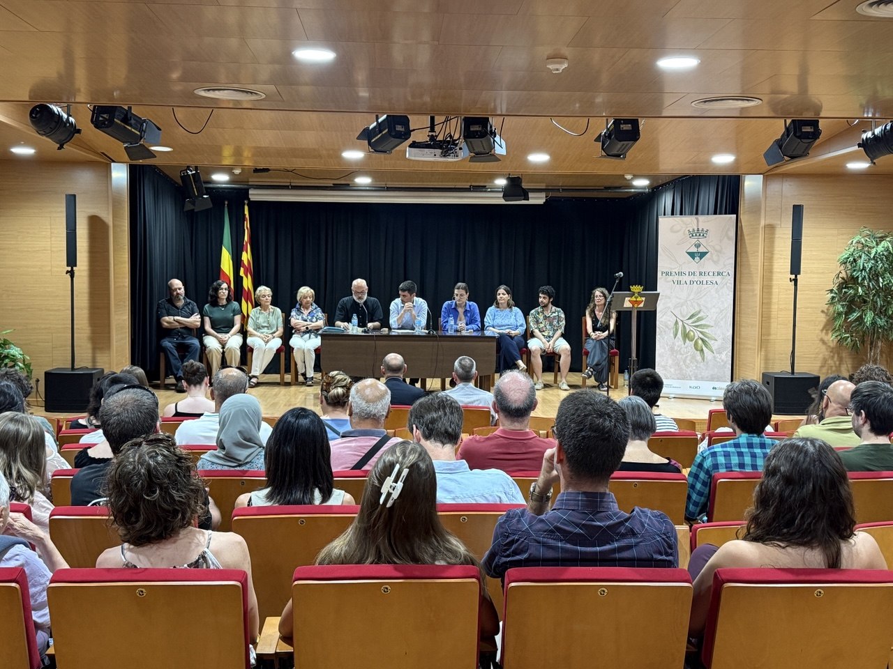 Entrega de guardons de la 42a edició dels Premis de Recerca Vila d'Olesa