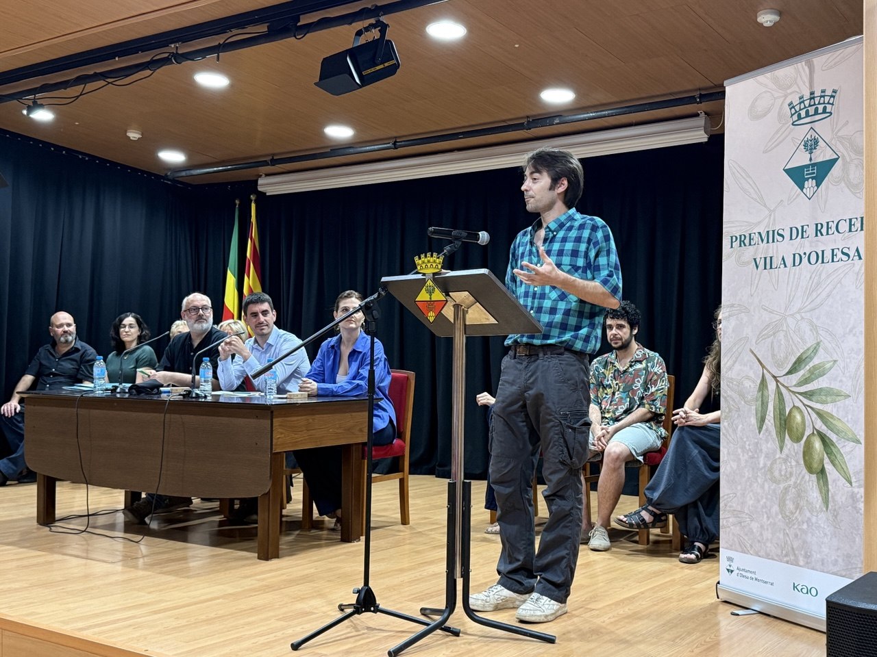 Entrega de guardons de la 42a edició dels Premis de Recerca Vila d'Olesa
