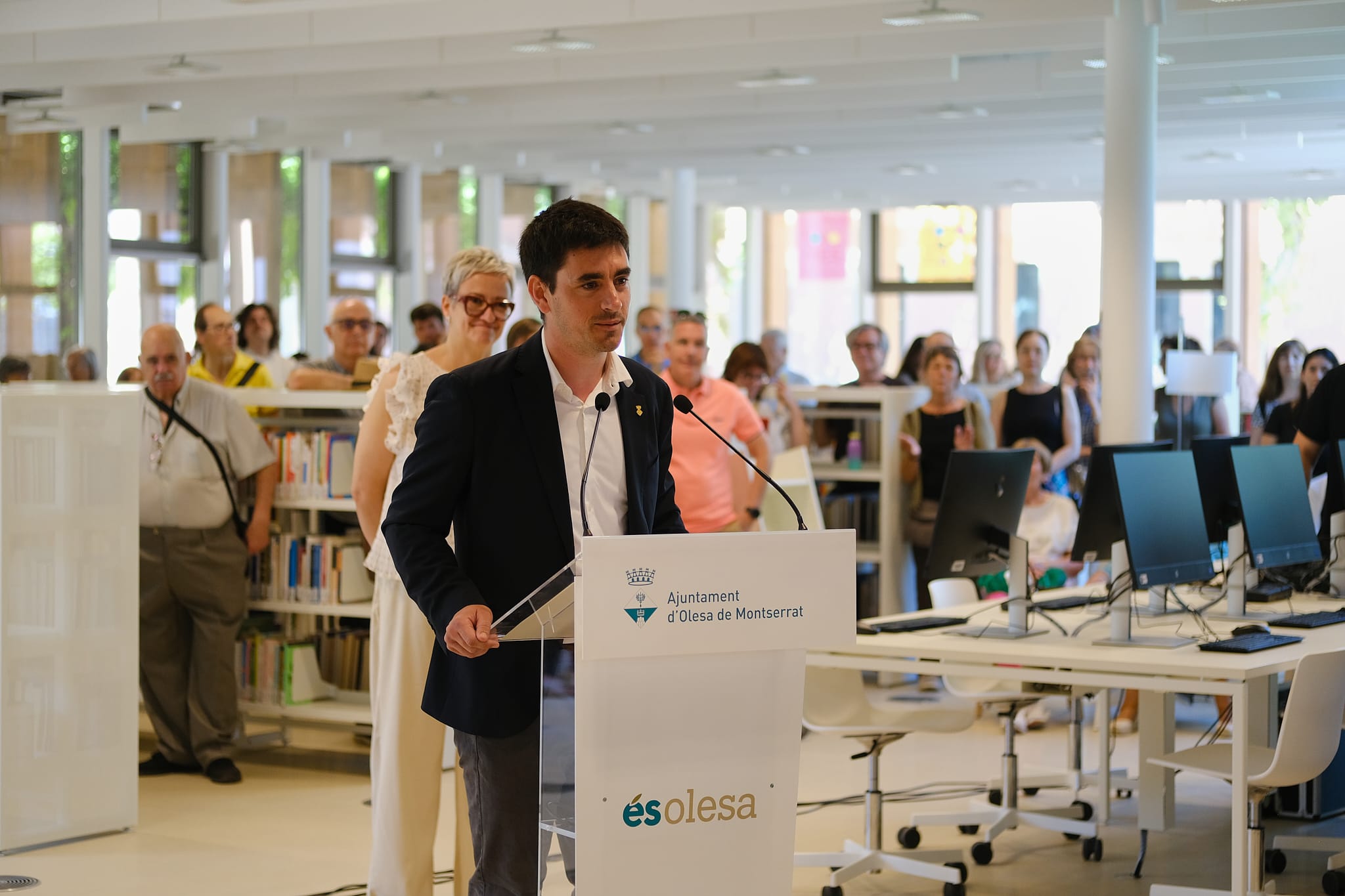 Foto_inauguració de la biblioteca Santa Oliva