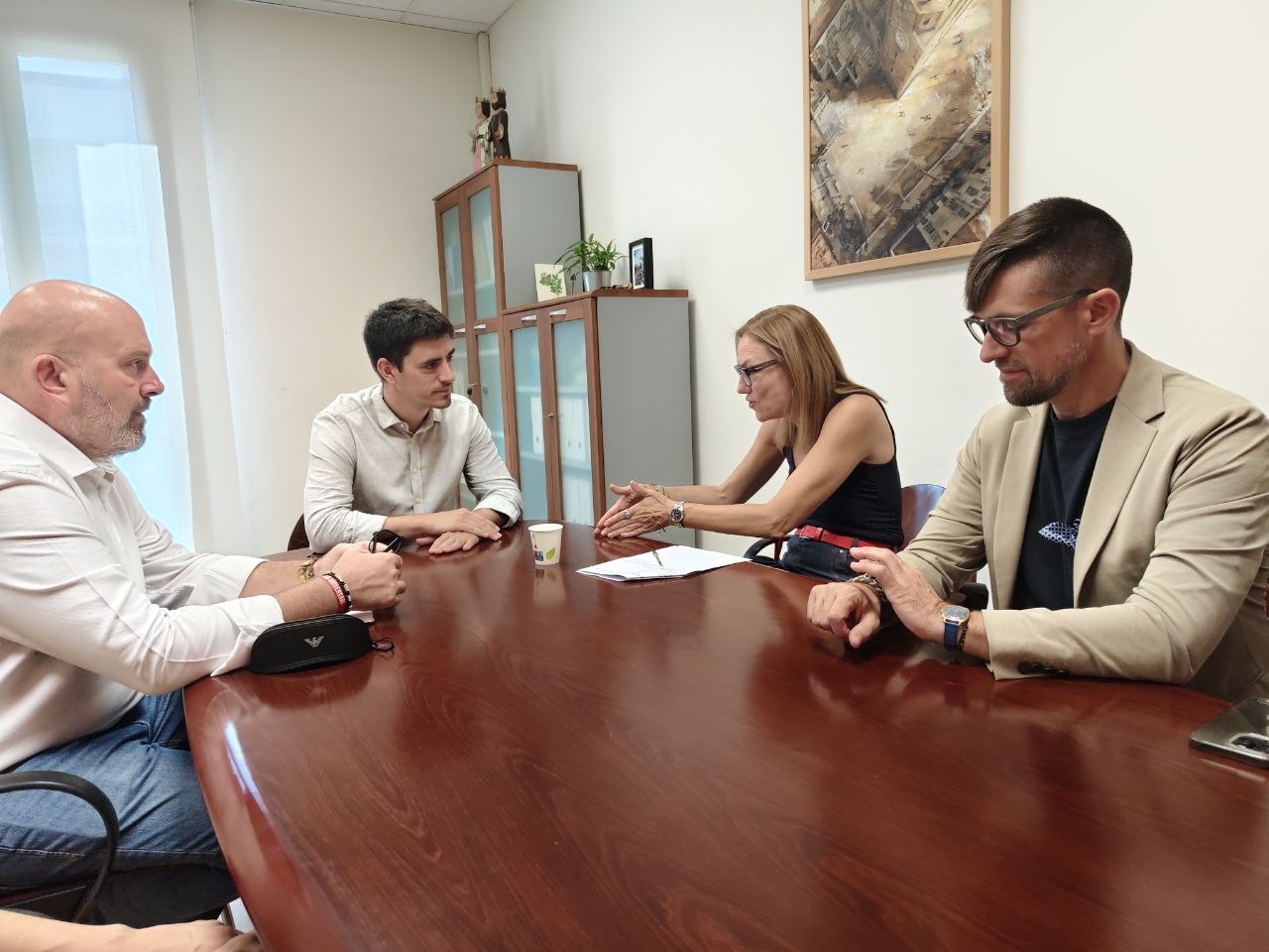 Foto_reunió amb el departament de Comerç de la Generalitat