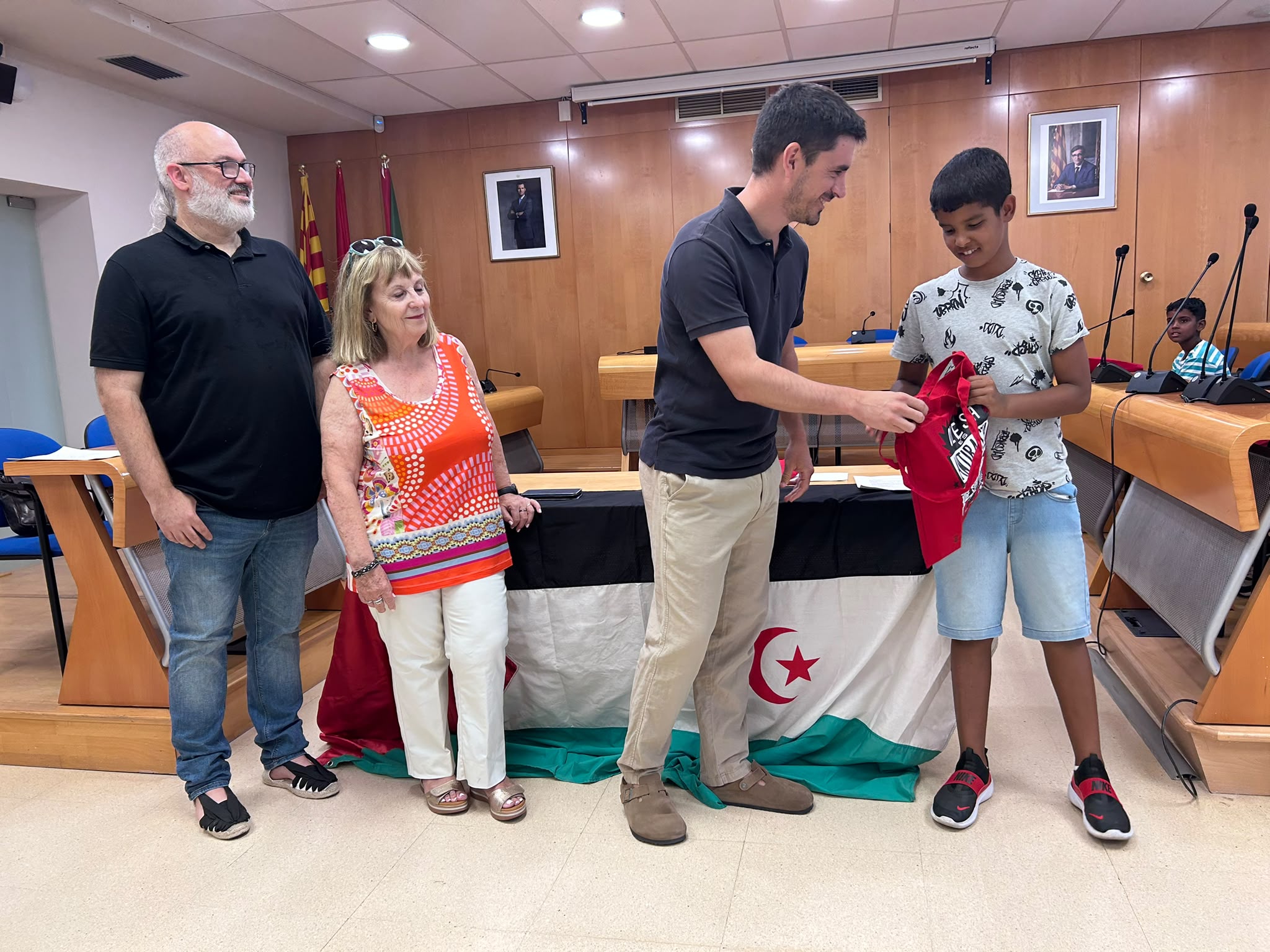 Rebuda dels infants sahrauís a Olesa de Montserrat. 